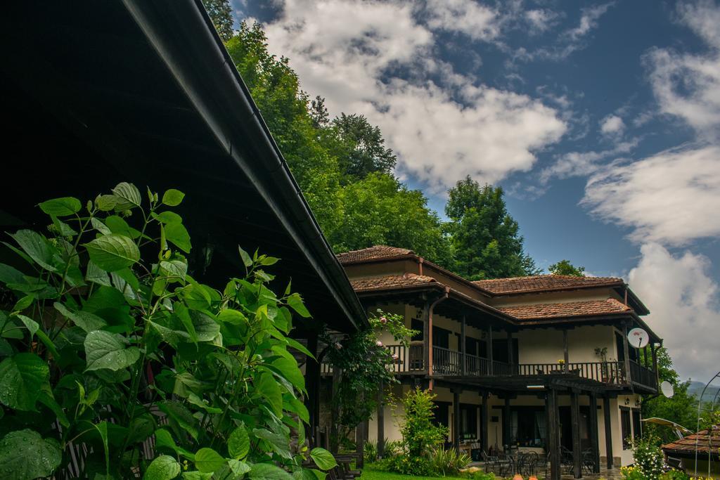 Guest House Verbena Apriltsi  Luaran gambar