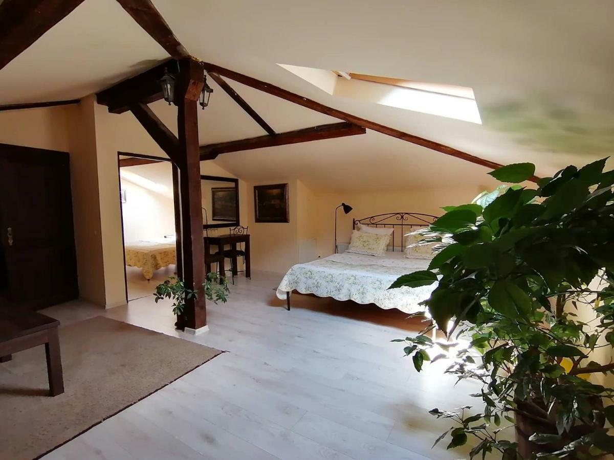Guest House Verbena Apriltsi  Luaran gambar