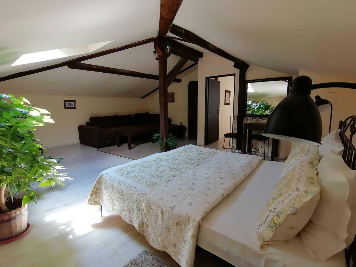 Guest House Verbena Apriltsi  Luaran gambar